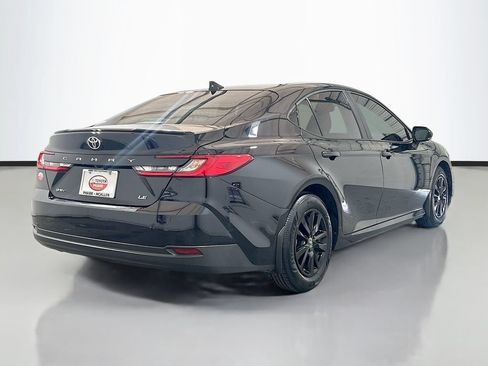 Used 2025 Toyota Camry LE w/ Convenience Package FWD image 4