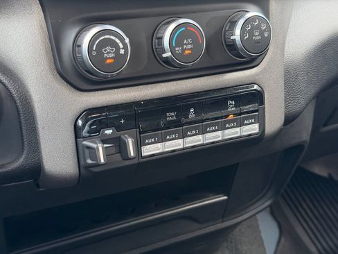 Used 2019 RAM 2500 Tradesman w/ Safety Group AWD/4WD image 49