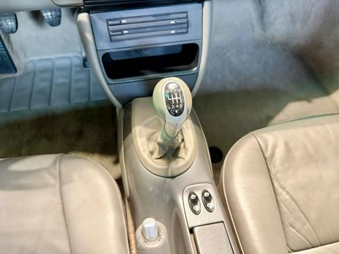 Used 2004 Porsche 911 Carrera 4S AWD/4WD image 7