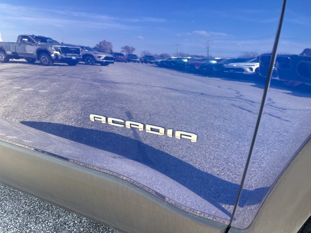 Used 2023 GMC Acadia SLT w/ Preferred Package AWD/4WD image 10