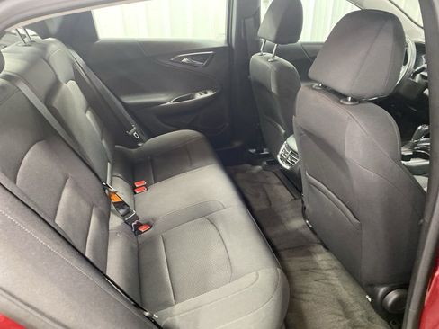 Used 2018 Chevrolet Malibu LT image 15