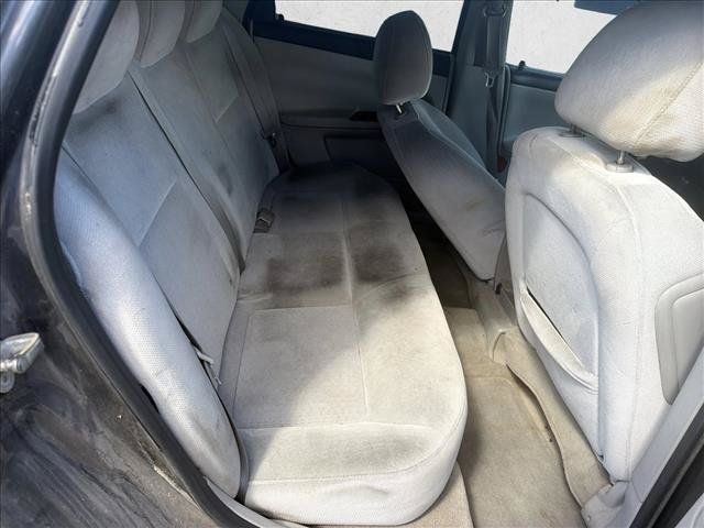 Used 2010 Chevrolet Impala LT FWD image 18