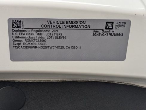 Used 2024 Chevrolet Traverse LT image 27