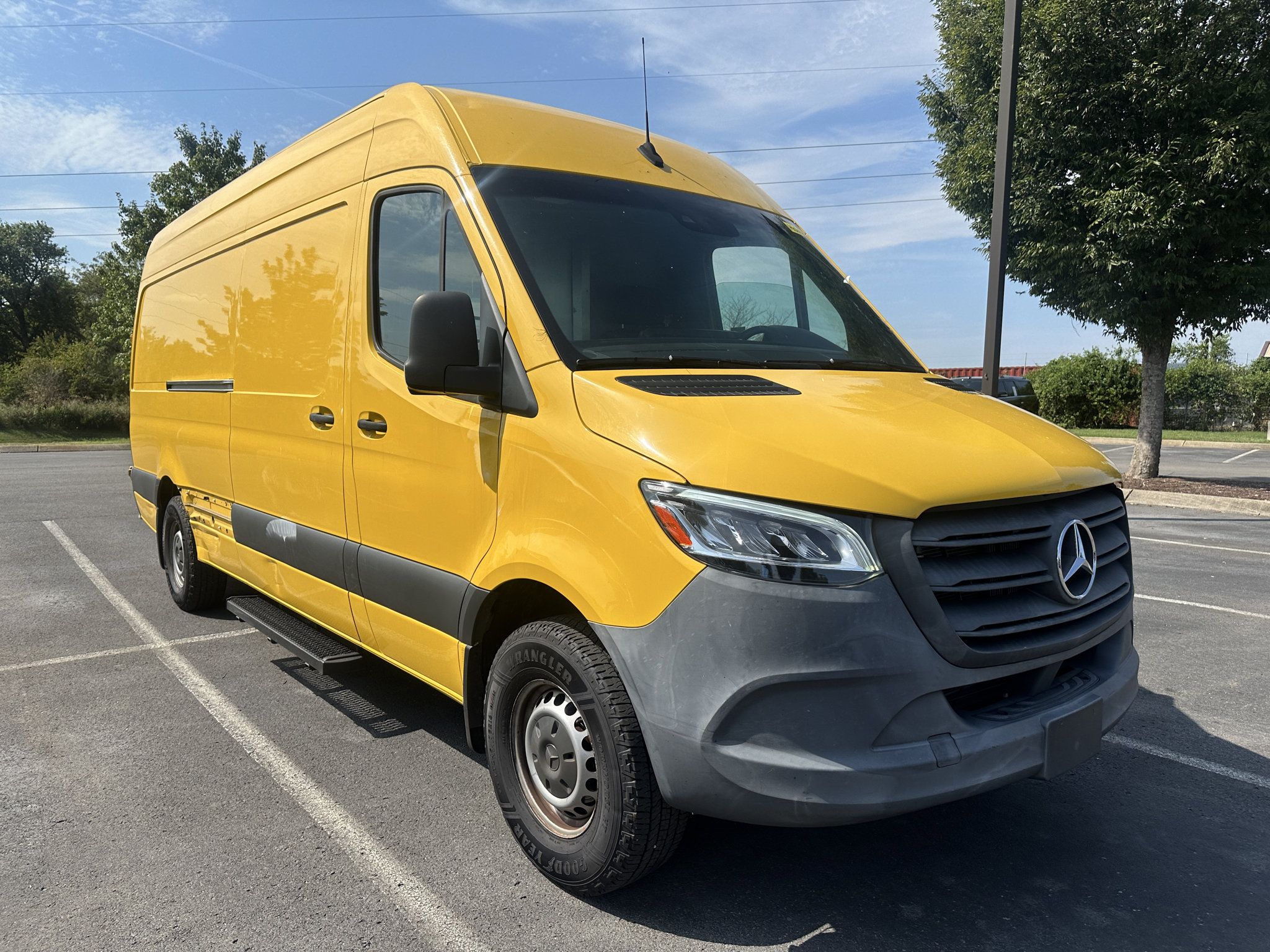 Used 2021 Mercedes-Benz Sprinter 2500 w/ Acoustic Package image 2