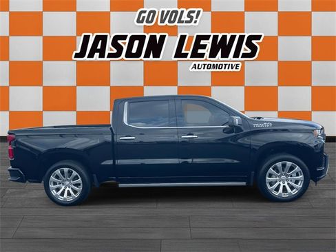 Used 2021 Chevrolet Silverado 1500 High Country w/ Technology Package image 2