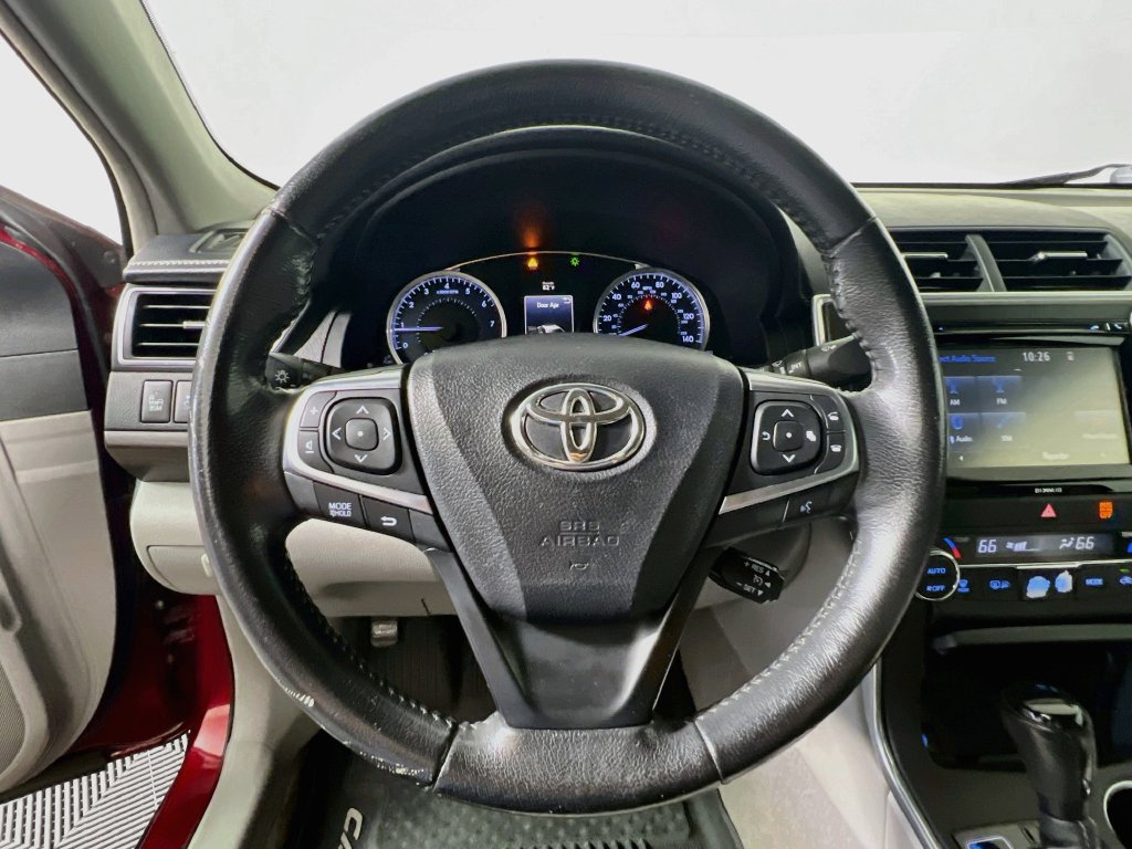 Used 2016 Toyota Camry XLE FWD image 17