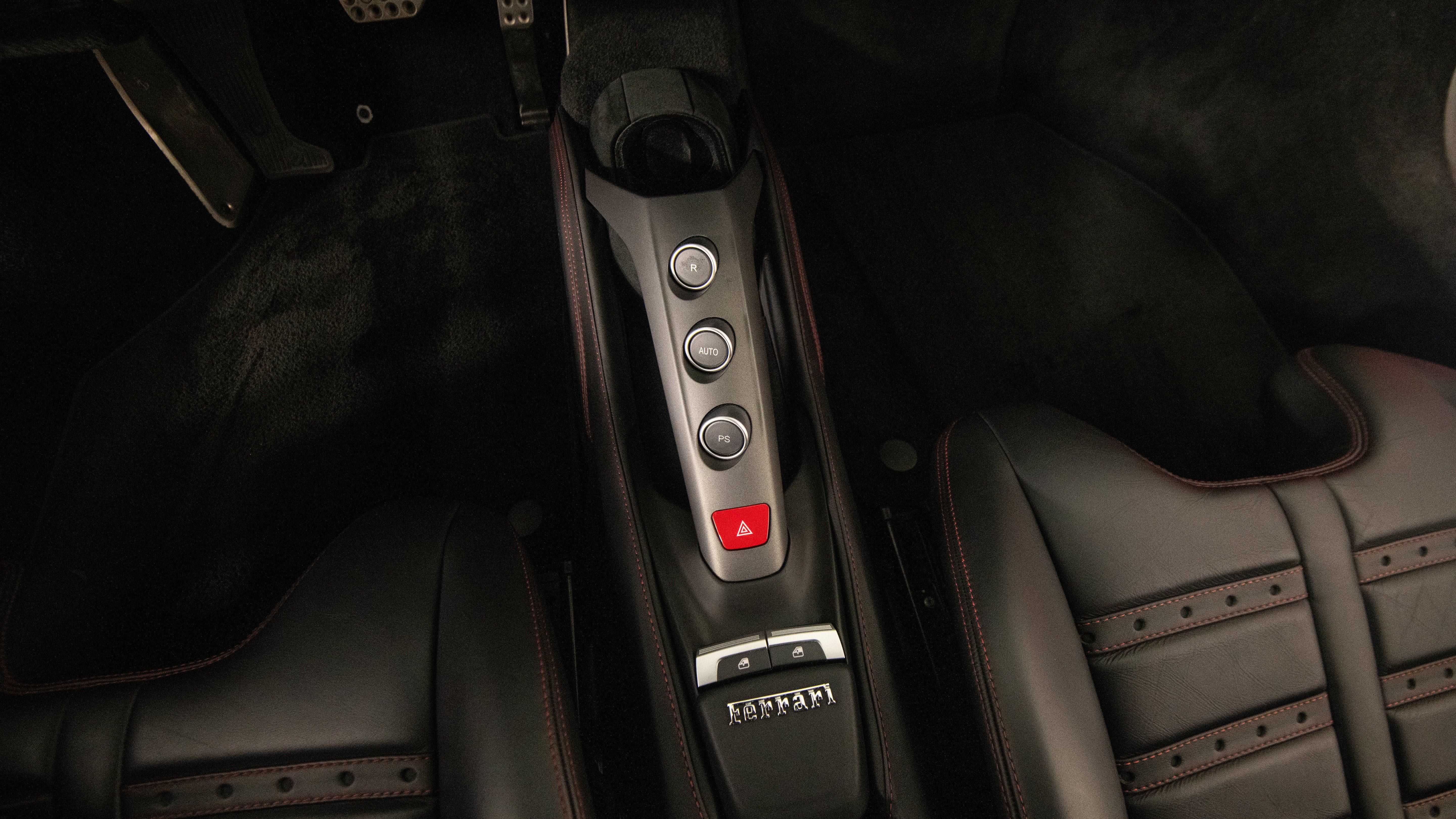 Certified 2018 Ferrari 488 GTB RWD image 33