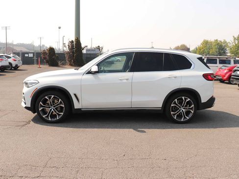 Used 2019 BMW X5 xDrive40i w/ Premium Package 2 AWD/4WD image 8
