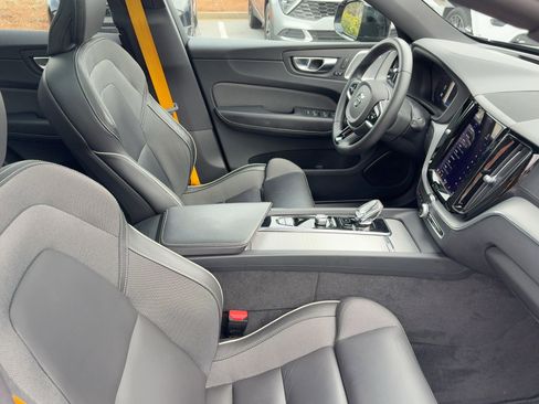 Used 2023 Volvo XC60 T8 Polestar image 30
