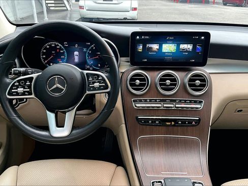 Used 2022 Mercedes-Benz GLC 300 image 15