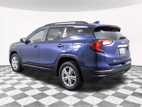 Used 2022 GMC Terrain SLE w/ Driver Convenience Package AWD/4WD image 16