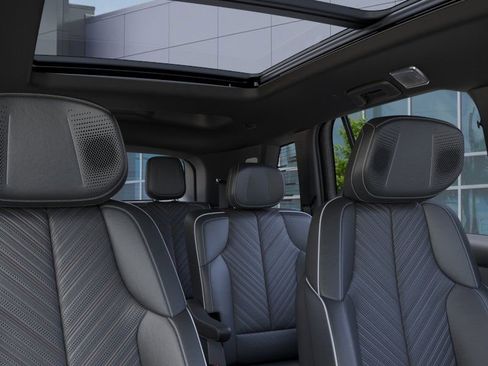 New 2026 Cadillac Vistiq Luxury AWD/4WD image 24