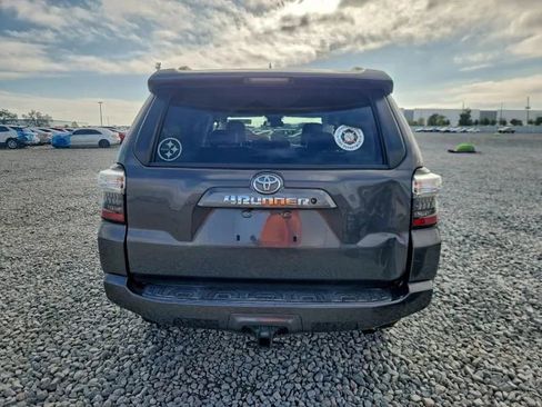 Used 2019 Toyota 4Runner SR5 image 6