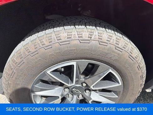 Used 2021 Chevrolet Tahoe Z71 w/ Luxury Package AWD/4WD image 10