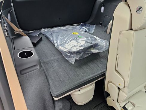 New 2026 Genesis GV80 3.5T Prestige image 29