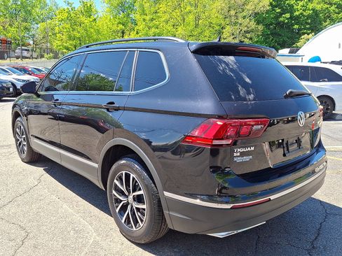Used 2021 Volkswagen Tiguan SE FWD image 9