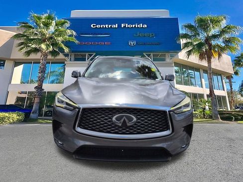 Used 2020 INFINITI QX50 Luxe w/ Navigation Package FWD image 9