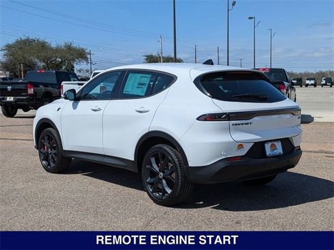 New 2025 Dodge Hornet GT image 7