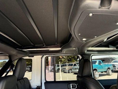 Used 2024 Jeep Wrangler Unlimited Rubicon 392 AWD/4WD image 87
