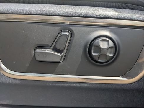Used 2019 RAM 1500 Limited AWD/4WD image 14