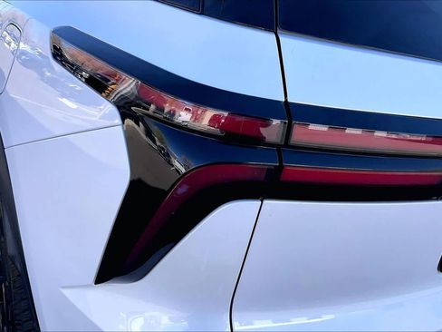 Used 2025 Chevrolet Traverse Z71 image 29