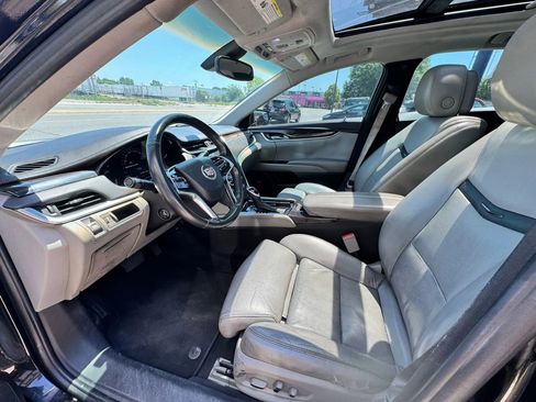Used 2013 Cadillac XTS Luxury FWD image 12