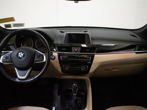 Used 2017 BMW X1 xDrive28i AWD/4WD image 11