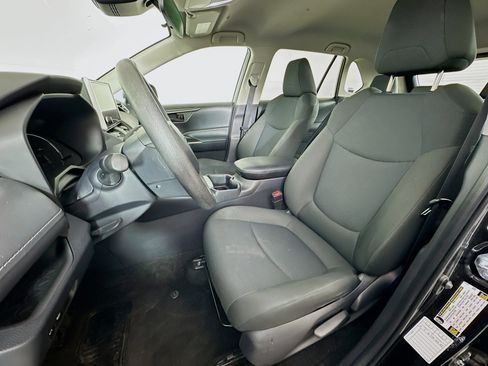 Used 2024 Toyota RAV4 LE image 12