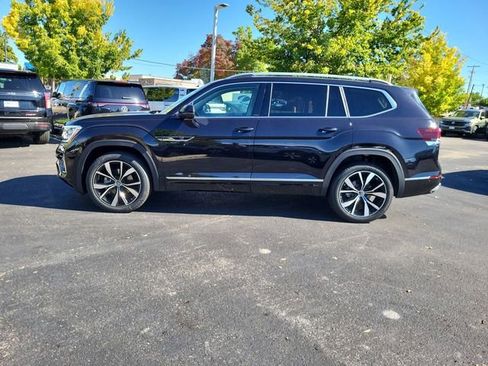 New 2026 Volkswagen Atlas SEL Premium R-Line AWD/4WD image 2