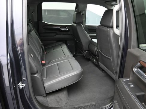 Certified 2024 GMC Sierra 1500 SLT image 25