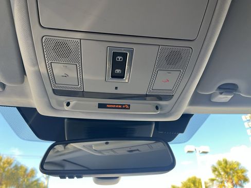 Used 2016 Land Rover Discovery Sport HSE AWD/4WD image 26