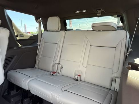 New 2026 GMC Yukon Denali w/ Sun & Power Step Package AWD/4WD image 10