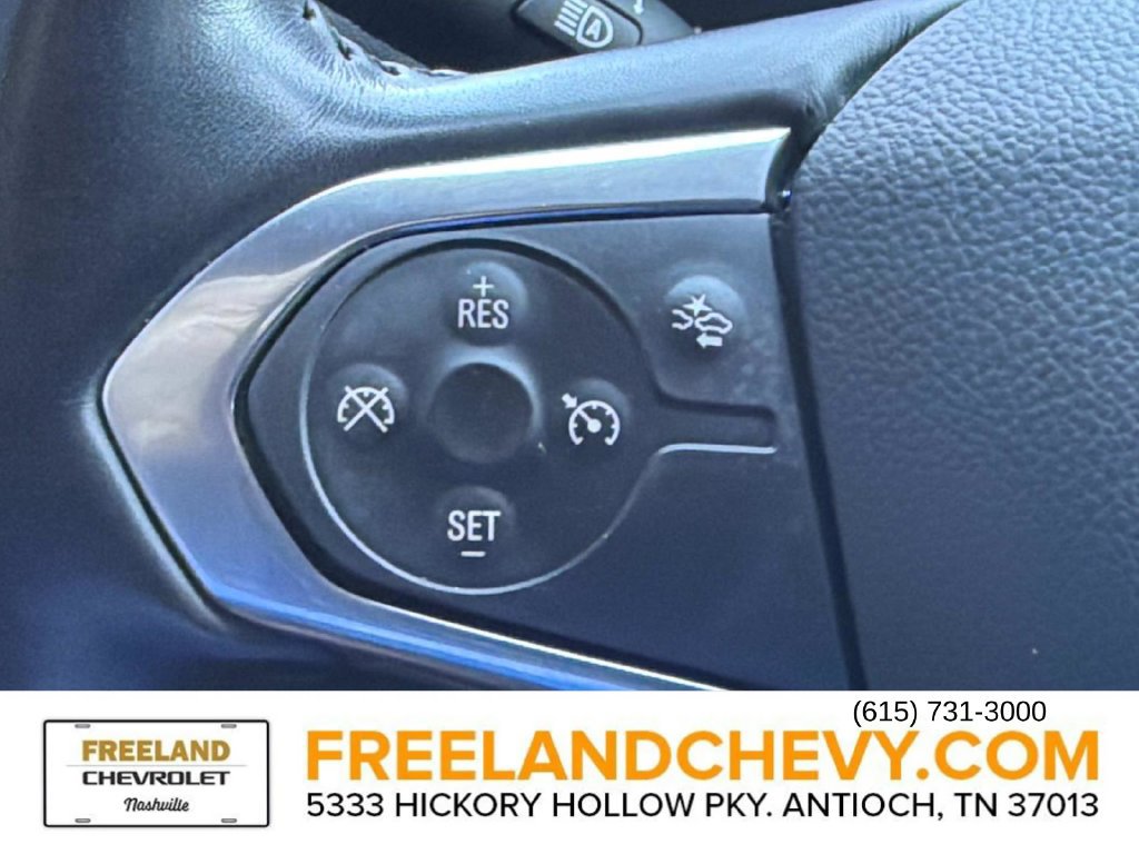 Used 2022 Chevrolet Traverse LT FWD image 41