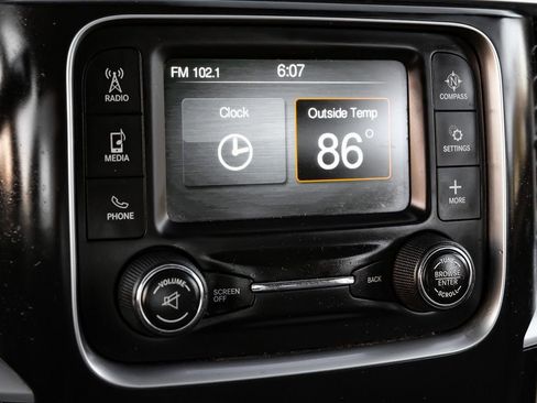 Used 2016 RAM 3500 SLT w/ Cold Weather Group image 27