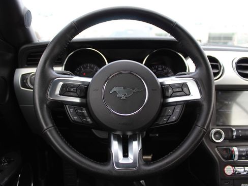 Used 2017 Ford Mustang Premium image 15