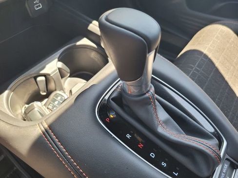 Used 2025 Honda HR-V Sport image 18