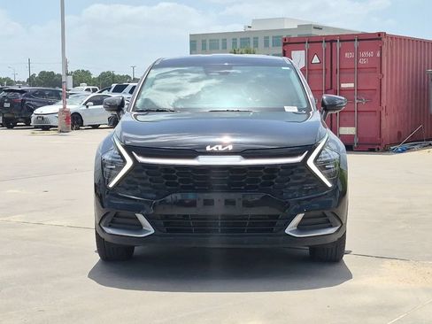 Used 2025 Kia Sportage EX FWD image 9