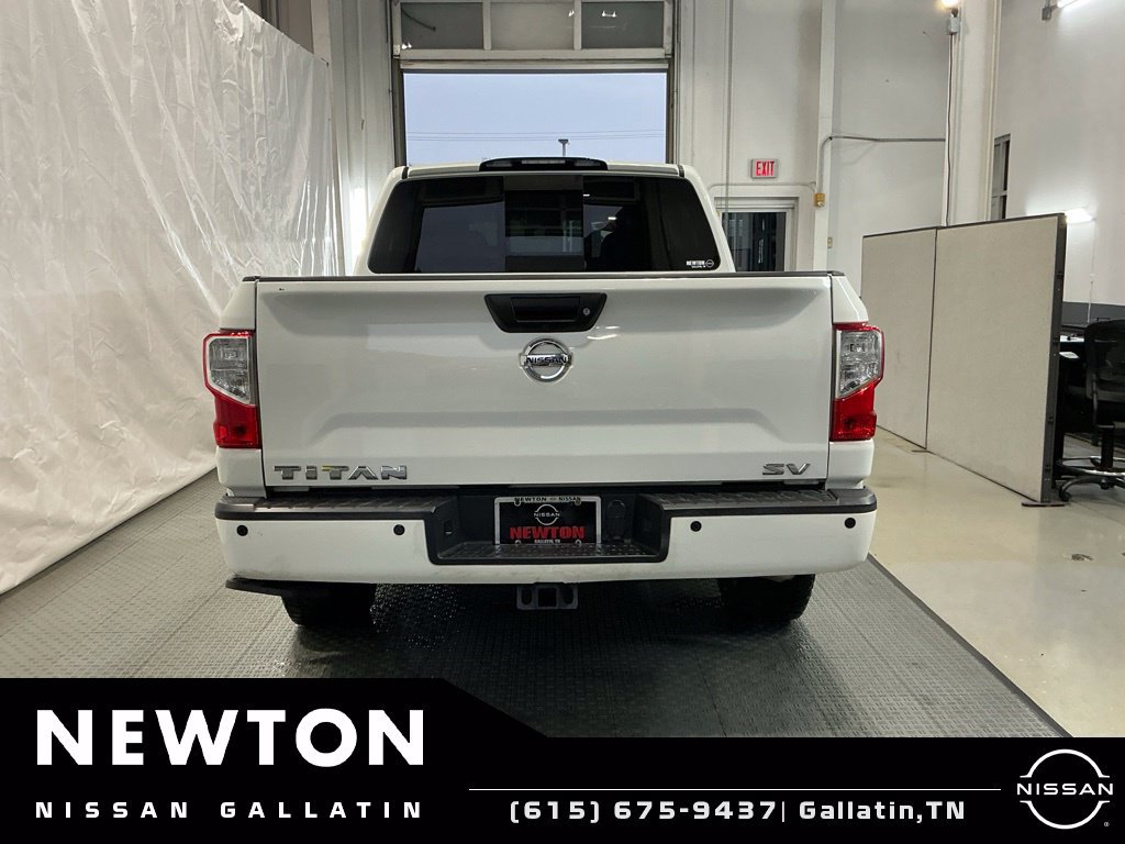 Used 2019 Nissan Titan SV w/ SV Convenience Package RWD image 5