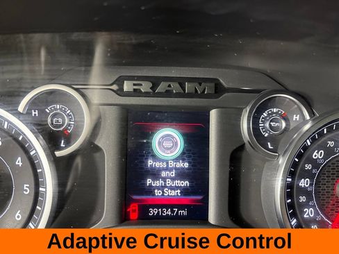 Used 2025 RAM 2500 Big Horn AWD/4WD image 15