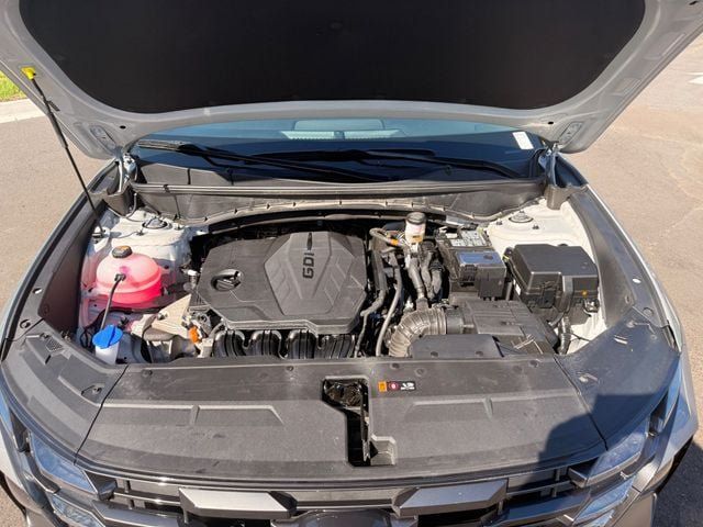 Used 2025 Hyundai Tucson SEL FWD image 15
