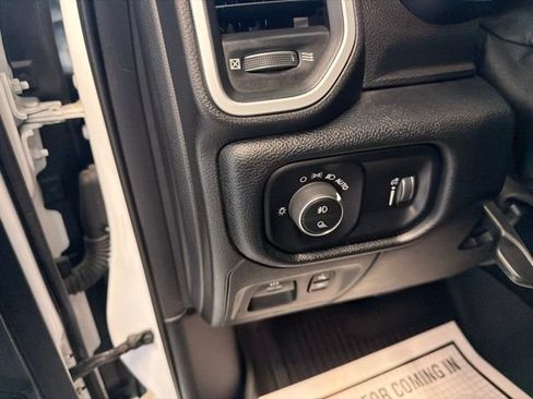 Used 2021 RAM 1500 Big Horn AWD/4WD image 18
