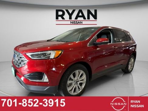 Used 2019 Ford Edge Titanium w/ Equipment Group 301A AWD/4WD image 7