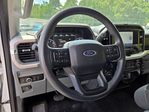 Used 2022 Ford F150 XLT w/ Trailer Tow Package AWD/4WD image 12