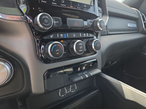 Used 2024 RAM 1500 Laramie RWD image 23