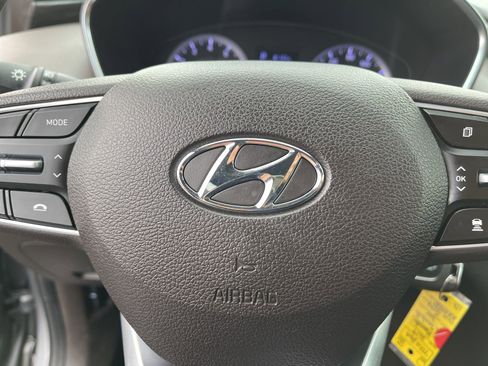 Used 2019 Hyundai Santa Fe SE image 29
