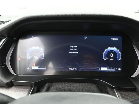 Used 2023 Jeep Grand Cherokee Limited image 15