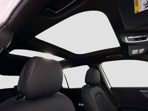 Certified 2026 Mercedes-Benz GLB 250 image 18