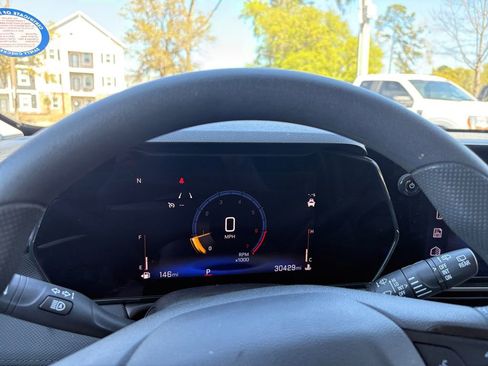 Used 2025 Chevrolet TrailBlazer LT image 12