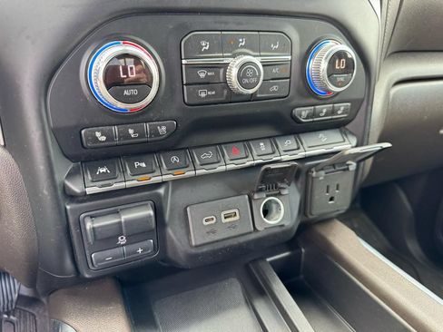 Used 2020 GMC Sierra 1500 SLT w/ SLT Premium Plus Package AWD/4WD image 34