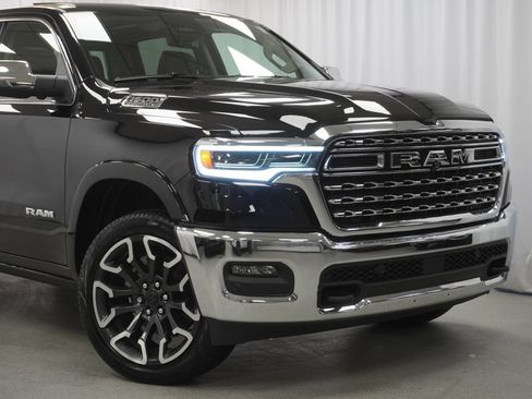 Used 2025 RAM 1500 Limited AWD/4WD image 3